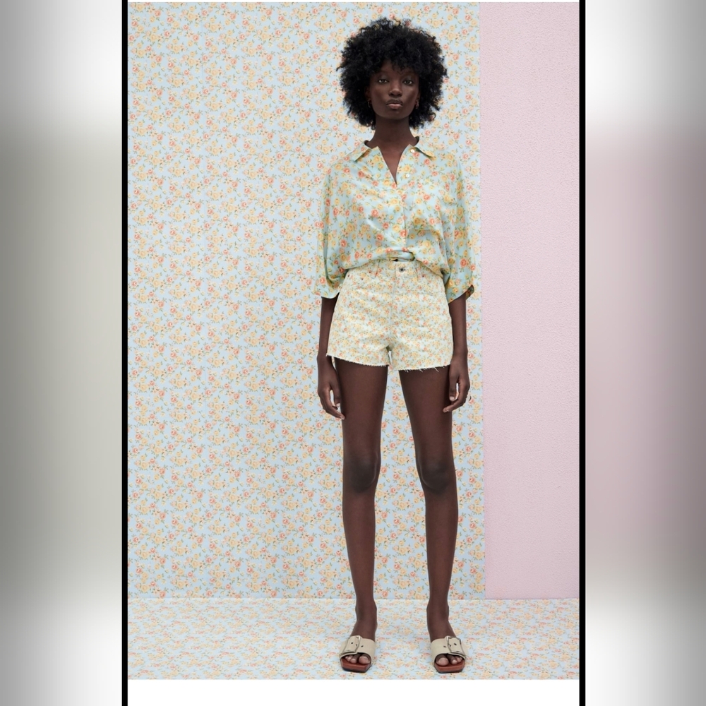 Zara The 90 s Shorts In Romantic Floral Print US 6